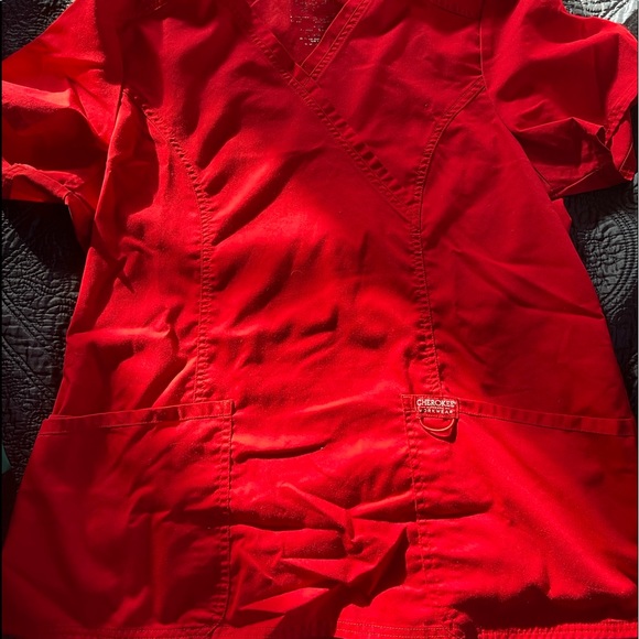 Cherokee Tops - Picture 1 of 3